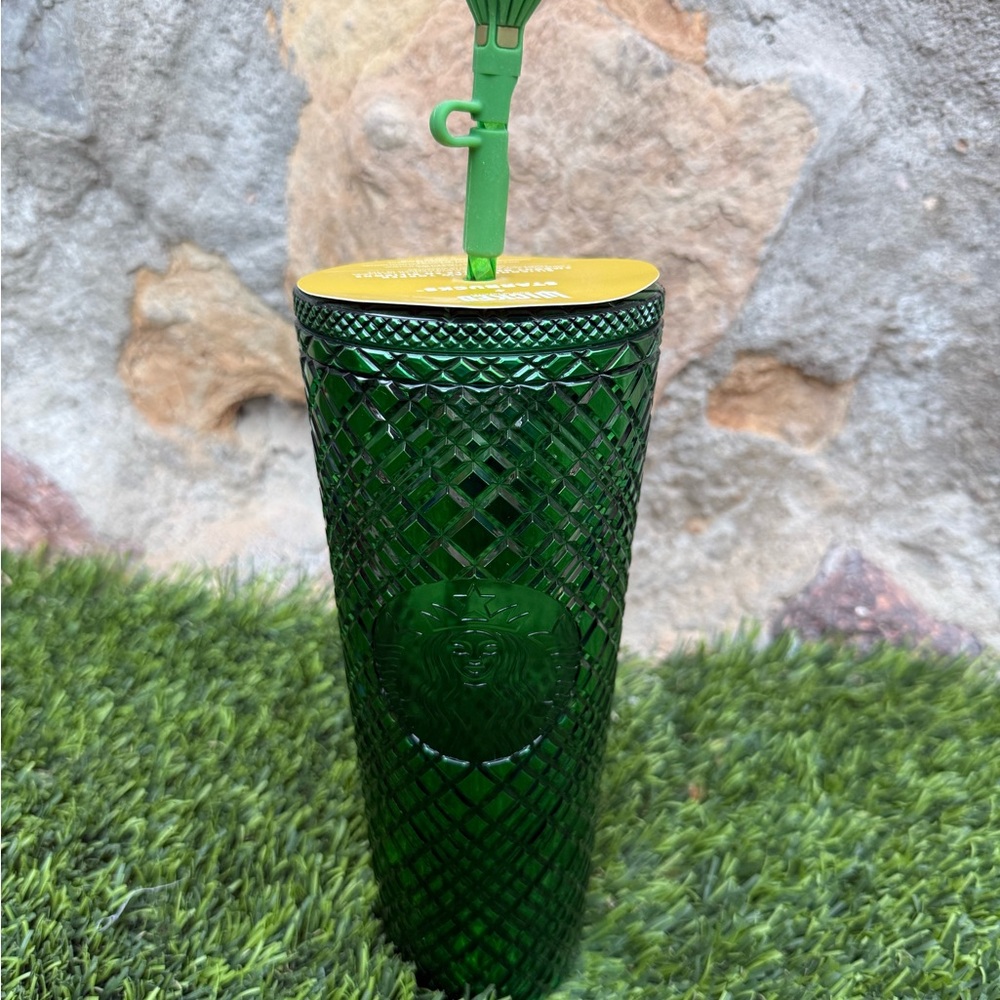 Starbucks x WICKED Emerald City Gold Green Tumbler -NEW - Wizard of Oz 24 OZ Cup